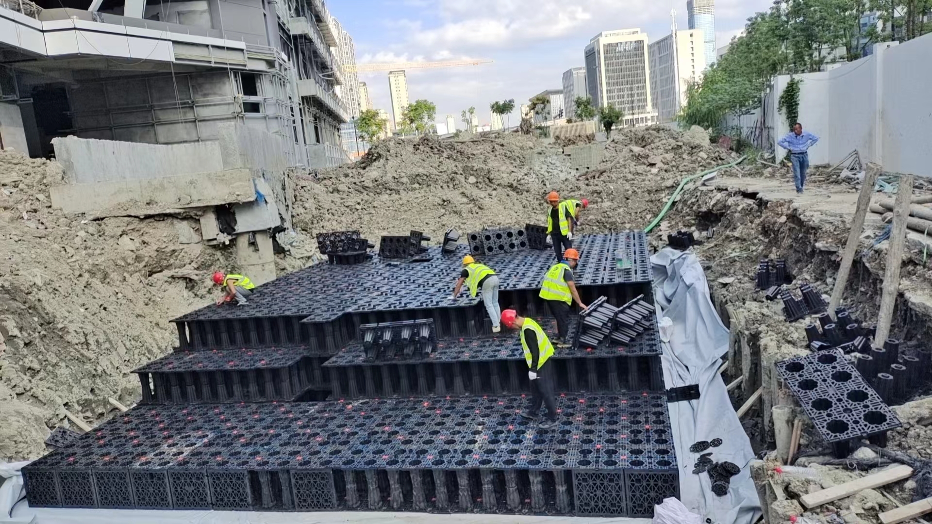 1698715107190735.jpg 3.jpg